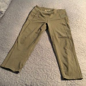 Victoria’s Secret Athleisure Capris